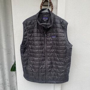 Men's Patagonia Dark Gray Nano Puff Vest (XL)
